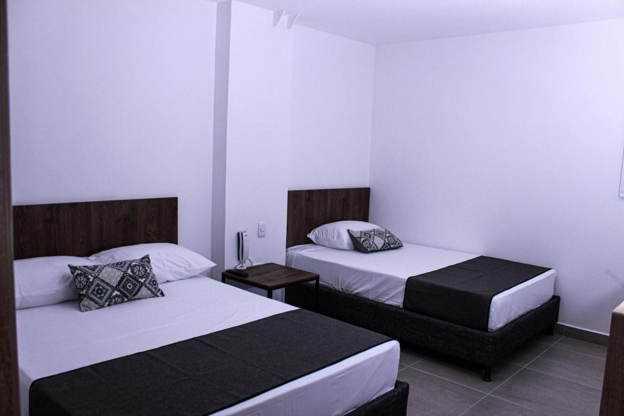 Ayenda Hotel Mm Pereira Extérieur photo